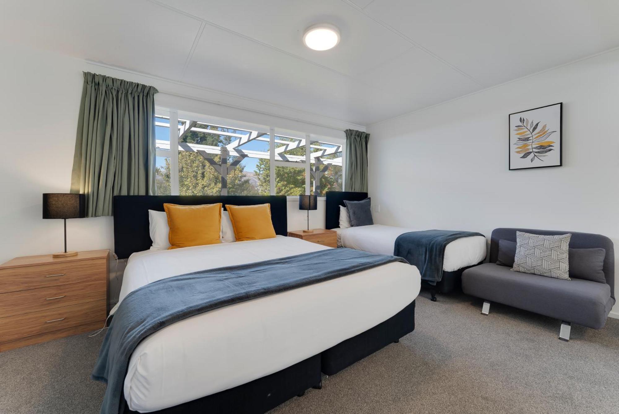 Archway Motels & Chalets Wanaka Ruang foto